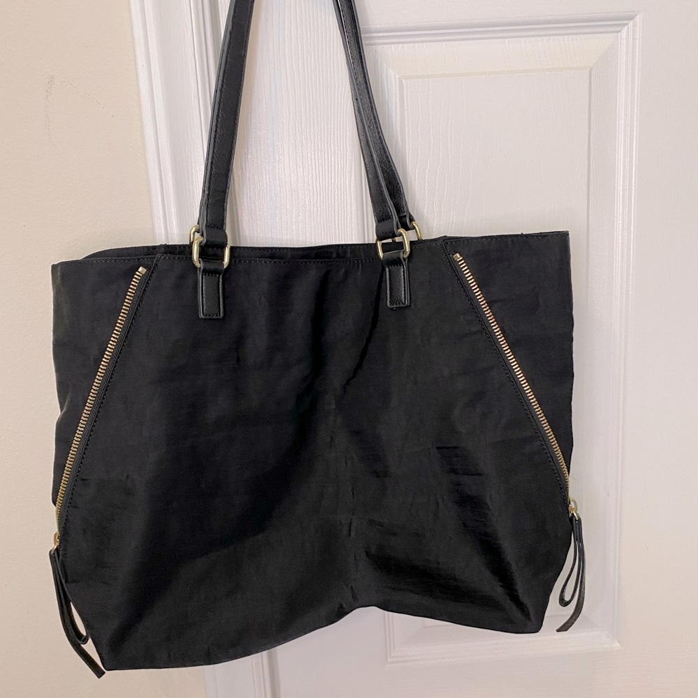 Banana Republic Black Tote Handbag/SOLD